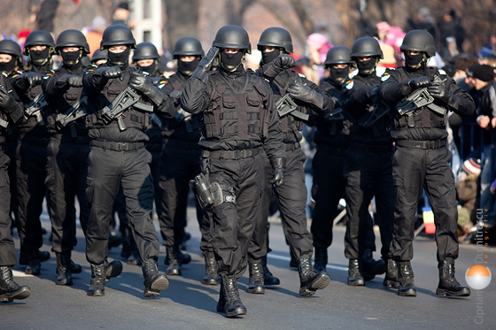 18-Parada-Militara-18-Decembrie-Bucuresti-foto-de-Ciprian-Dumitrescu 18 Parada Militara 18 Decembrie Bucuresti foto de Ciprian Dumitrescu