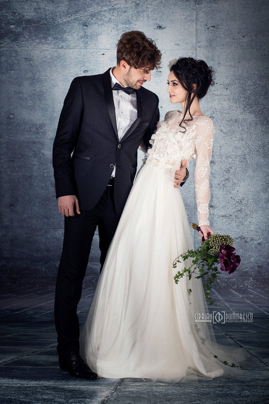 Sesiune foto studio - rochii mireasa 19 092A7885-Fotografii-studio-rochii-mireasa-ciprian-dumitrescu