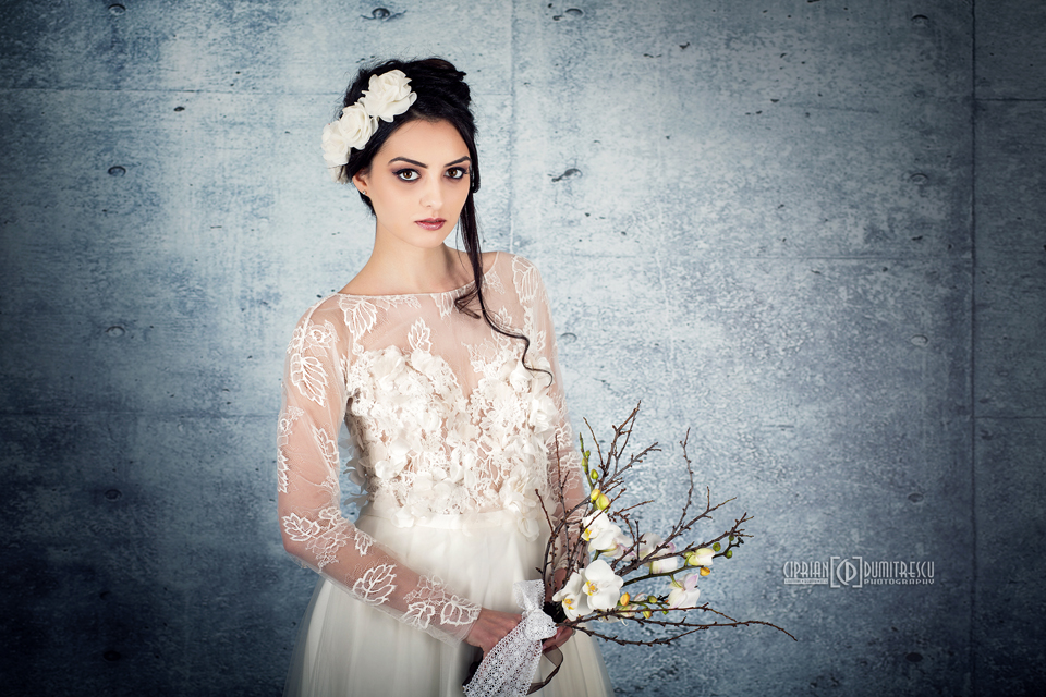 Sesiune foto studio - rochii mireasa 21 092A7904-Fotografii-studio-rochii-mireasa-ciprian-dumitrescu